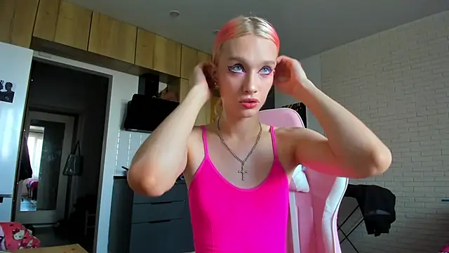 Snapshot of _Alice_Kitty chatting on July 1, 2026, 1:22 pm Alice Kitty online show from July 1, 2026, 1:22 pm