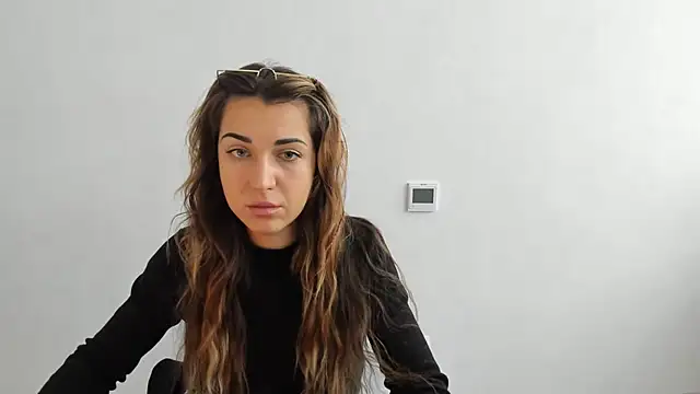 Snapshot of Summmmersky chatting on October 23, 2025, 7:51 am Summmmersky online show from October 23, 2025, 7:51 am