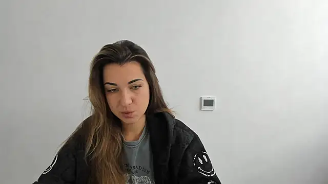 Snapshot of Summmmersky chatting on October 30, 2025, 8:01 am Summmmersky online show from October 30, 2025, 8:01 am