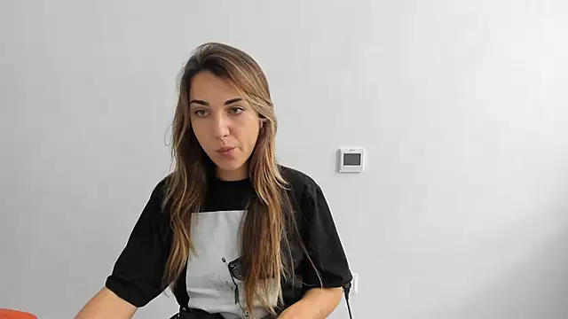 Snapshot of Summmmersky chatting on October 27, 2025, 8:59 am Summmmersky online show from October 27, 2025, 8:59 am