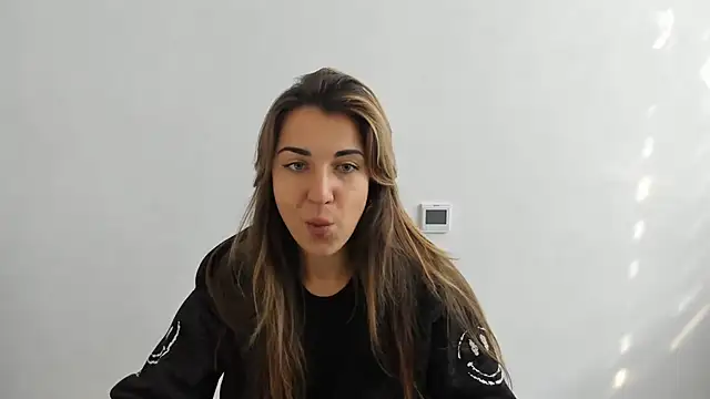 Snapshot of Summmmersky chatting on October 21, 2025, 7:30 am Summmmersky online show from October 21, 2025, 7:30 am