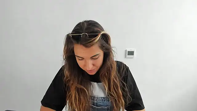 Snapshot of Summmmersky chatting on September 25, 2025, 9:04 am Summmmersky online show from September 25, 2025, 9:04 am