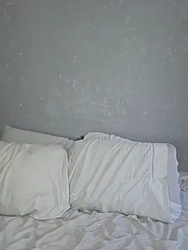 Snapshot of Nina_Sport chatting on October 1, 2025, 7:18 pm Nina Sport online show from October 1, 2025, 7:18 pm