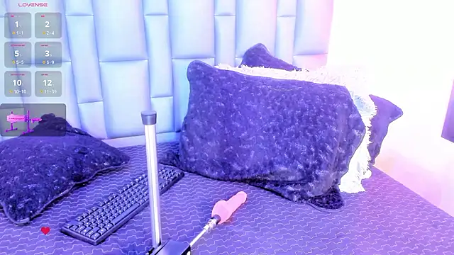 Abbyadams online show from March 5, 2026, 3:36 am