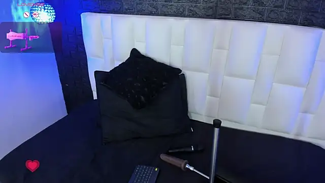 Snapshot of Abbyadams chatting on October 18, 2025, 3:19 am Abbyadams online show from October 18, 2025, 3:19 am