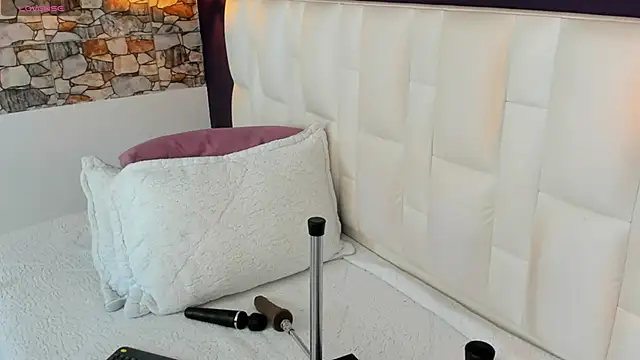 Abbyadams online show from November 24, 2025, 3:17 am