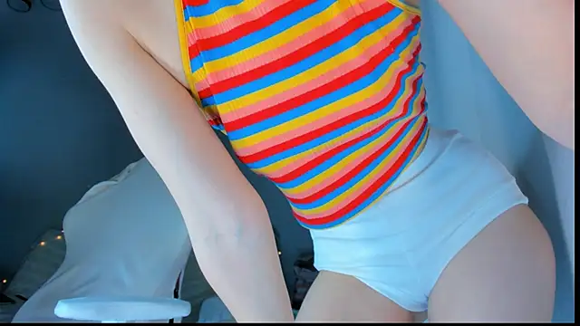 JennyWoody online show from February 20, 2026, 2:41 am