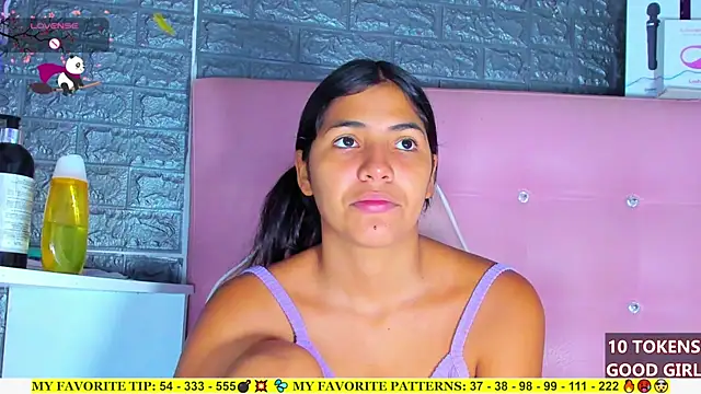 AriannaLewiis online show from October 11, 2025, 7:59 pm