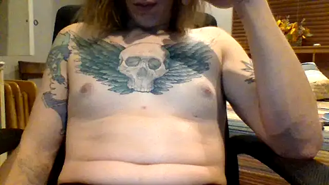 Snapshot of Turning2Jade chatting on December 29, 2024, 6:45 am Turning2Jade online show from December 29, 2024, 6:45 am