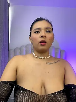 Snapshot of Madyson_Hot chatting on October 15, 2025, 1:08 pm Madyson Hot online show from October 15, 2025, 1:08 pm