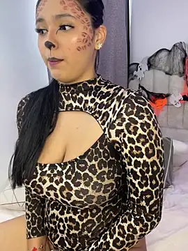 Snapshot of Madyson_Hot chatting on October 21, 2025, 4:06 pm Madyson Hot online show from October 21, 2025, 4:06 pm