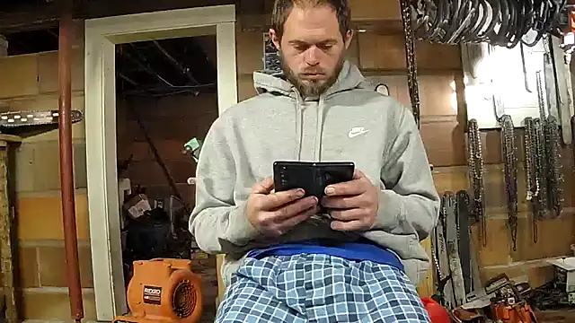 Bigoleslong98765 online show from November 13, 2025, 9:08 pm