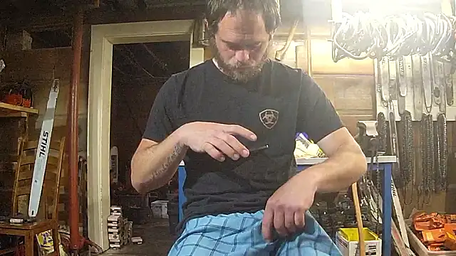 Bigoleslong98765 online show from April 5, 2026, 4:46 pm