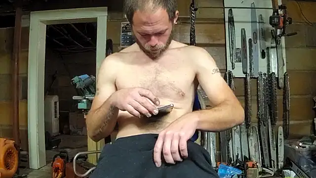 Snapshot of Bigoleslong98765 chatting on October 11, 2025, 5:19 am Bigoleslong98765 online show from October 11, 2025, 5:19 am