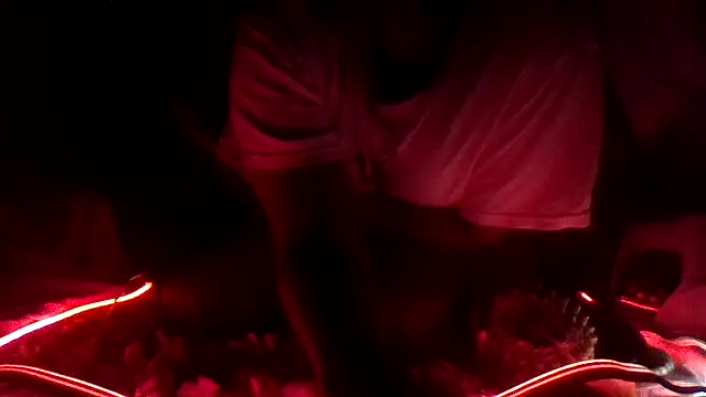 EbonyFetishQueen online show from November 20, 2025, 3:40 am