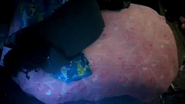 Snapshot of EbonyFetishQueen chatting on September 27, 2025, 4:35 pm EbonyFetishQueen online show from September 27, 2025, 4:35 pm