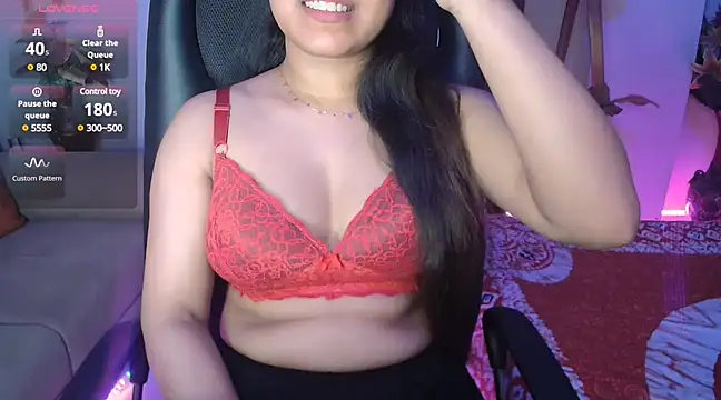 Most-Beautiful-Queen online show from March 18, 2025, 7:22 pm