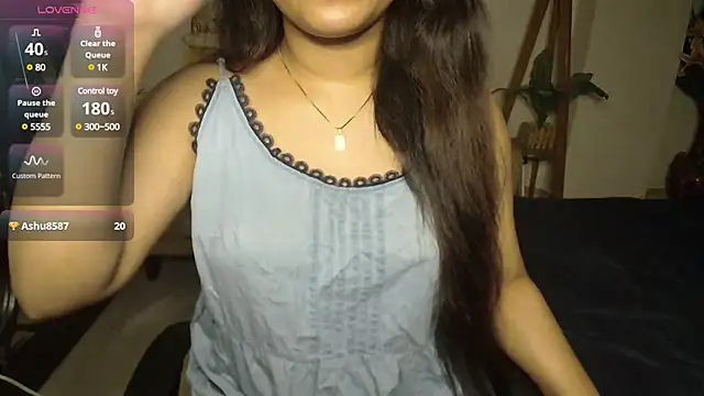 Most-Beautiful-Queen online show from February 11, 2025, 2:57 pm