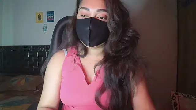 Most-Beautiful-Queen online show from December 15, 2025, 7:25 am