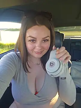 Britishbella online show from June 8, 2026, 6:08 pm
