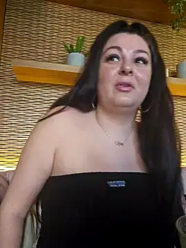 Snapshot of Britishbella chatting on January 3, 2025, 2:19 pm Britishbella online show from January 3, 2025, 2:19 pm