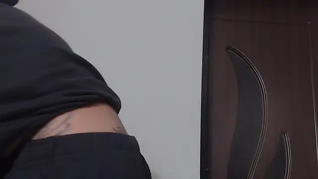 IzabelllNoir online show from March 14, 2026, 9:59 am