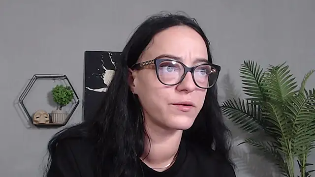 IzabelllNoir online show from March 15, 2026, 8:21 am