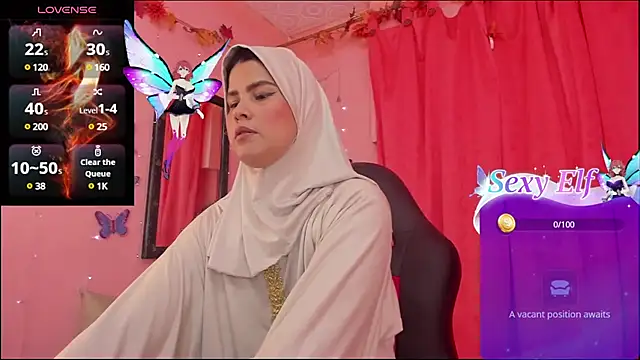 Snapshot of AishaAmin_ chatting on March 1, 2025, 2:48 am AishaAmin  online show from March 1, 2025, 2:48 am