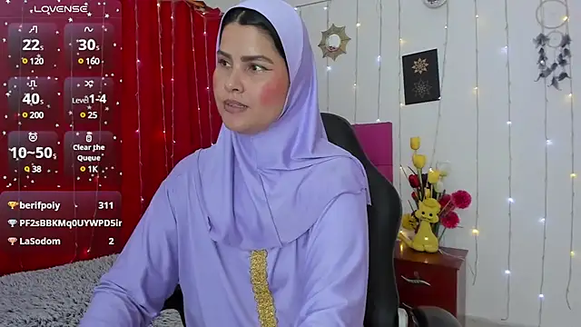 Snapshot of AishaAmin_ chatting on March 19, 2025, 3:19 pm AishaAmin  online show from March 19, 2025, 3:19 pm