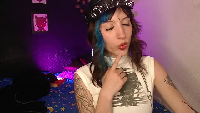 niakat  online show from February 4, 2026, 9:21 pm