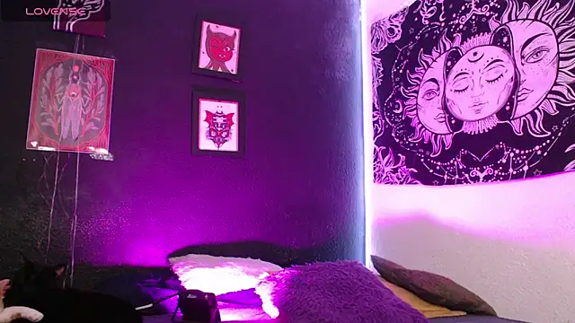 Snapshot of niakat_ chatting on September 18, 2025, 8:56 pm niakat  online show from September 18, 2025, 8:56 pm