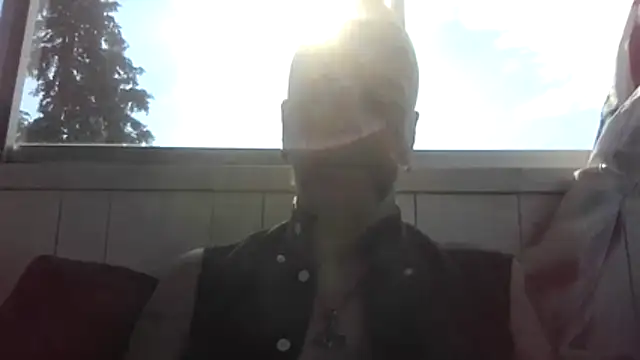 Snapshot of SHARPSkinhead chatting on June 8, 2026, 6:47 am SHARPSkinhead online show from June 8, 2026, 6:47 am