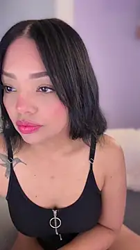 Sara LipsX online show from March 25, 2026, 2:01 am