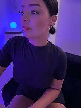 Sara LipsX online show from January 17, 2026, 2:04 am