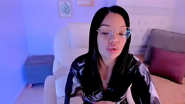 Snapshot of Sara_LipsX chatting on December 8, 2024, 11:40 pm Sara LipsX online show from December 8, 2024, 11:40 pm