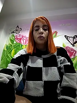 Snapshot of AdelinaVans chatting on October 14, 2025, 10:49 am AdelinaVans online show from October 14, 2025, 10:49 am