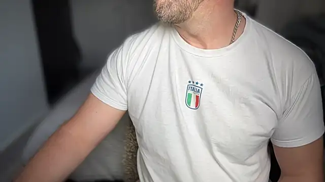 Mr Beef online show from November 9, 2025, 1:26 pm