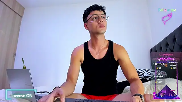 Sebastian-Dash online show from January 11, 2025, 10:29 pm