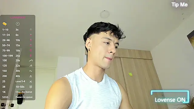 Snapshot of Sebastian-Dash chatting on November 19, 2025, 11:05 pm Sebastian-Dash online show from November 19, 2025, 11:05 pm