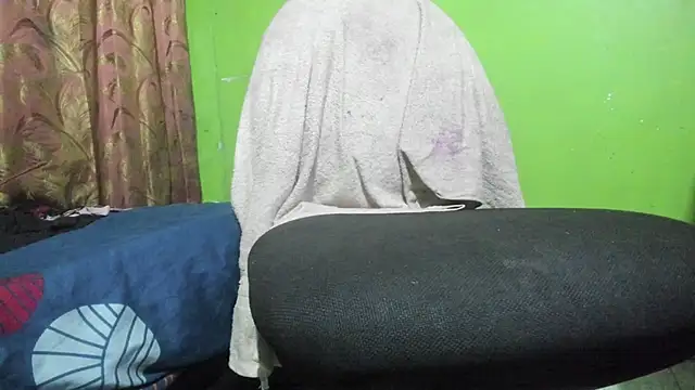 Snapshot of Brenda_Smith69 chatting on November 20, 2025, 8:42 pm Brenda Smith69 online show from November 20, 2025, 8:42 pm