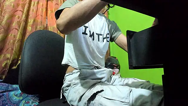 Snapshot of Brenda_Smith69 chatting on October 1, 2025, 7:07 pm Brenda Smith69 online show from October 1, 2025, 7:07 pm