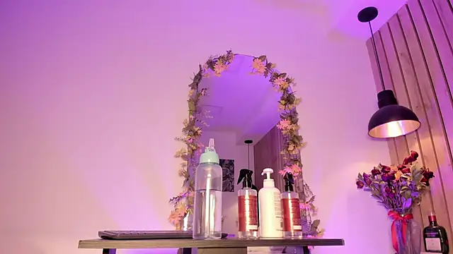 Snapshot of sofiesoft chatting on September 19, 2025, 1:48 pm sofiesoft online show from September 19, 2025, 1:48 pm