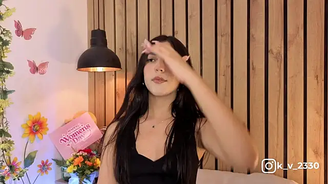 sofiesoft online show from March 8, 2026, 6:00 pm