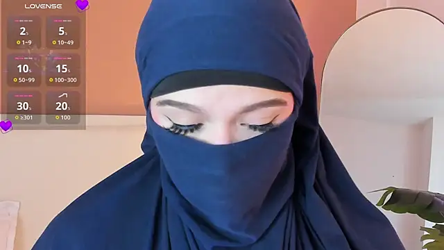 Snapshot of anna-henao chatting on September 19, 2025, 8:02 pm anna-henao online show from September 19, 2025, 8:02 pm