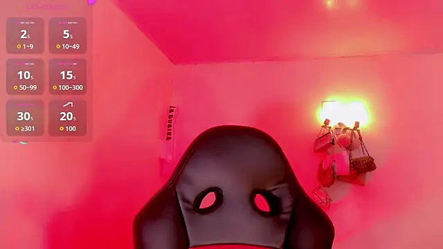 naomy  xx online show from February 25, 2026, 3:18 am