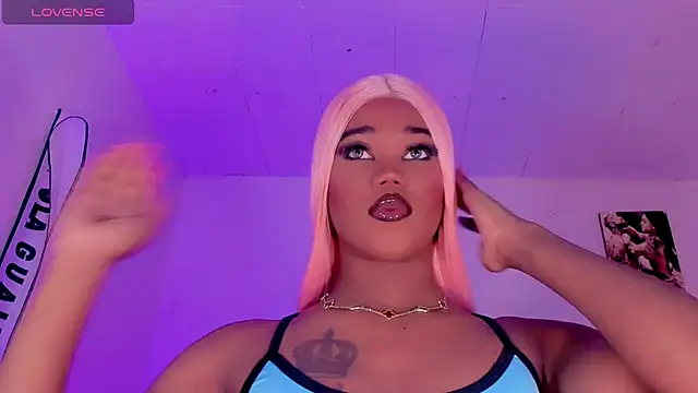 Snapshot of naomy__xx chatting on October 27, 2025, 7:59 pm naomy  xx online show from October 27, 2025, 7:59 pm