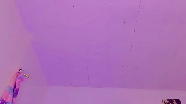 Snapshot of naomy__xx chatting on October 31, 2025, 5:09 pm naomy  xx online show from October 31, 2025, 5:09 pm