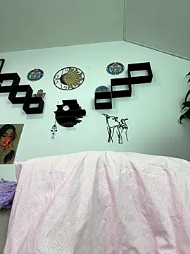 jamilaross online show from September 25, 2025, 9:10 pm