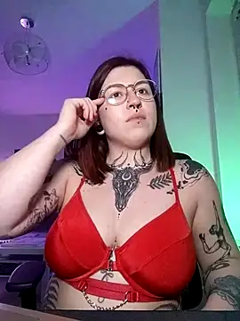 divine eve online show from November 10, 2025, 9:53 pm