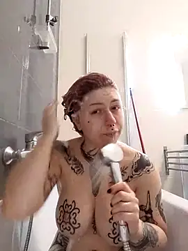 divine eve online show from December 22, 2025, 2:39 pm